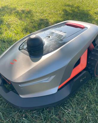 Robot taglia rasa erba Sunseeker X4 1200 mq lidar