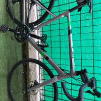 bicicletta da corsa usata pochissimo