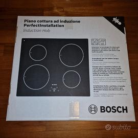 Piano cottura a induzione Bosch + set di pentole