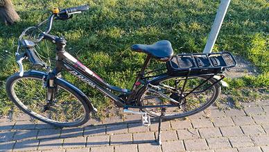 bici 28 city bike elettrica batteria nuova 