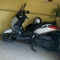 Yamaha Xmax 125