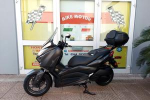 Yamaha X-Max 300