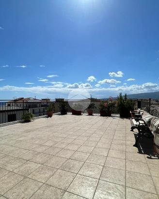 4 LOCALI A CORIGLIANO-ROSSANO