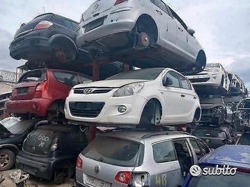 Hyundai i20 ricambi