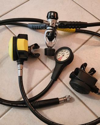 N. 2 EROGATORI SCUBAPRO USATI 3 VOLTE