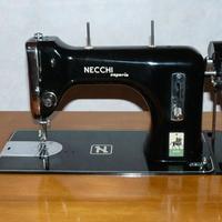 MACCHINA PER CUCIRE