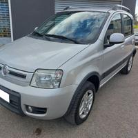 FIAT Panda 1.3 MJT 16V DPF 4x4 Climbing