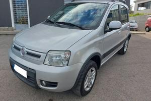 FIAT Panda 1.3 MJT 16V DPF 4x4 Climbing
