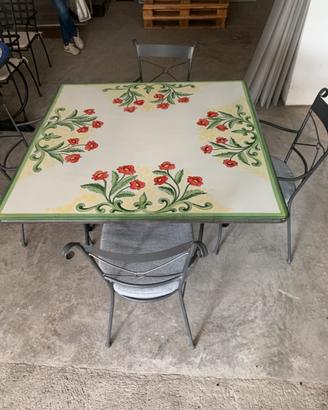 Tavolo pietra lavica 120 x120 nuovo con 4 sedie