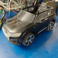 Auto elettrica Audi Q7 per bambini