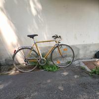bici con telaio alluminio anni70