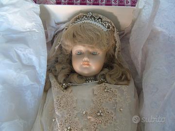 Bambola originale in porcellana Alda Cozzali 