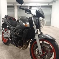 Suzuki GSR 600 - 2008 Yoshimura