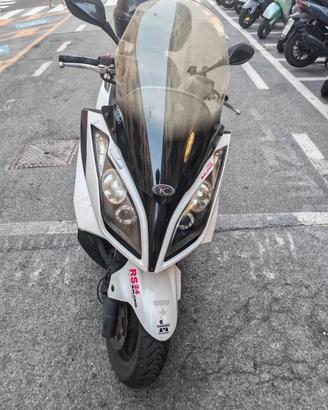 Kymco Downtown 300i 2010