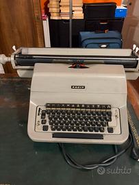Macchina da scrivere elettronica anni 70