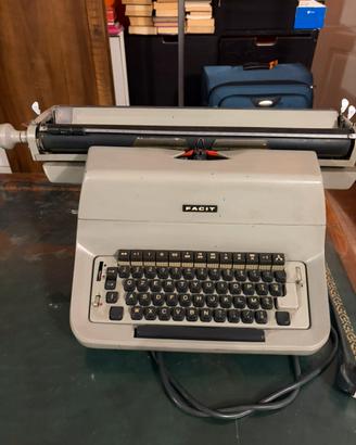 Macchina da scrivere elettronica anni 70