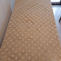 Tovaglia di filet fatta a mano