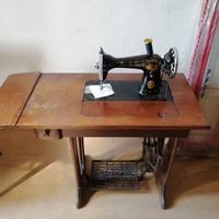 Macchina da cucire Singer d'epoca