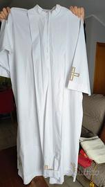 camice liturgico con ricami semplici 