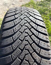Treno Gomme Invernali Falken 185/65 R15