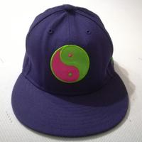 Cappello Yin & Yang,Visiera Piatta, non regolabile