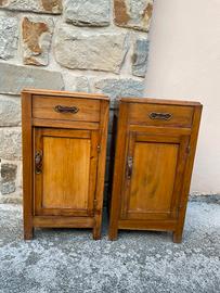 Coppia di comodini inizio ‘900 elegante e orginale