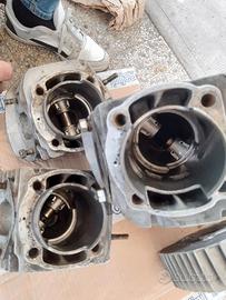 Kawasaki 750 h2 mach 4 cilindri testate pistoni