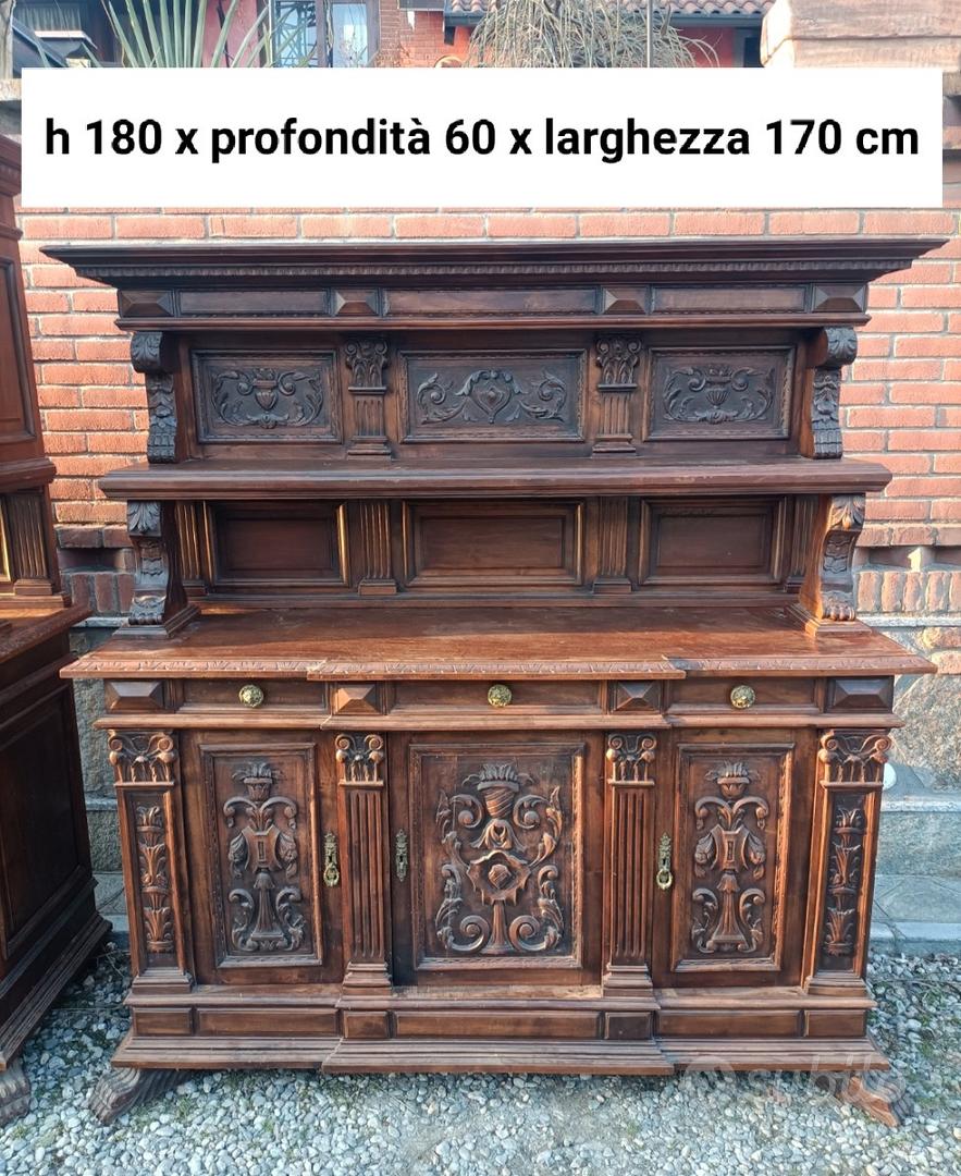 Mobile a zampa di leone in legno intarsiato Arredamento e Casalinghi