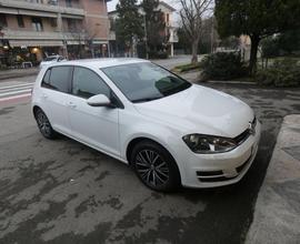 VOLKSWAGEN Golf 2.0 TDI DSG 5p. Executive BlueMo