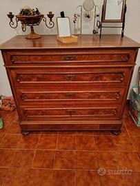 Cassettiera in legno