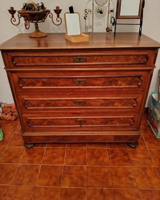 Cassettiera in legno