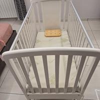 si vende culla in buono stato