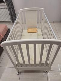 si vende culla in buono stato