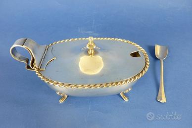 Vecchia salsiera in argento 800