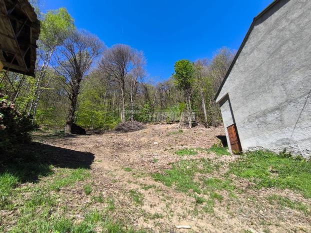 CASA SEMI INDIPENDENTE CON GIARDINO PRIVATO DA PER