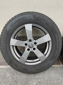 Gomme+cerchi 235/65 R17 108 V