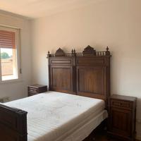 Elegante Camera da Letto in Noce Massello