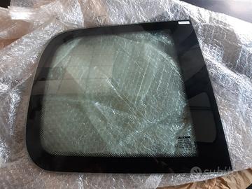 Vetro posteriore fisso aixam