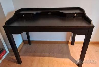 Scrivania Gustav Ikea nera