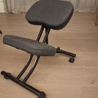 Sedia ergonomica con appoggio per ginocchia