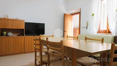 CASA SEMINDIPENDENTE A GROTTAMMARE