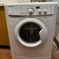Lavatrice Indesit 8 kg funzionante – 40 €