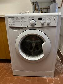 Lavatrice Indesit 8 kg funzionante – 40 €
