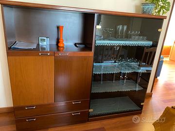 credenza e mobile soggiorno