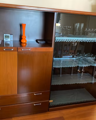credenza e mobile soggiorno