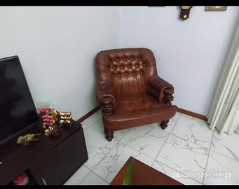 2 poltrone e un divano