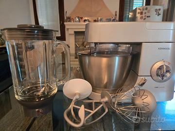 Kenwood Chef Premier con accessori