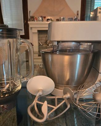 Kenwood Chef Premier con accessori