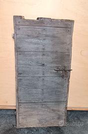 Antico portoncino portone casale