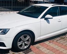 Audi A4 Avant 35 TDI S tronic S line edition
